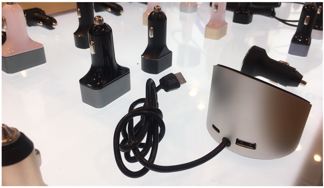 车载充电器 车载充电器